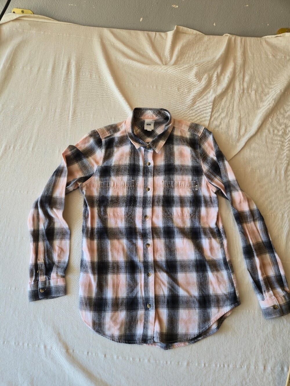 Vans Men's Medium Button-Up Plaid Shirt